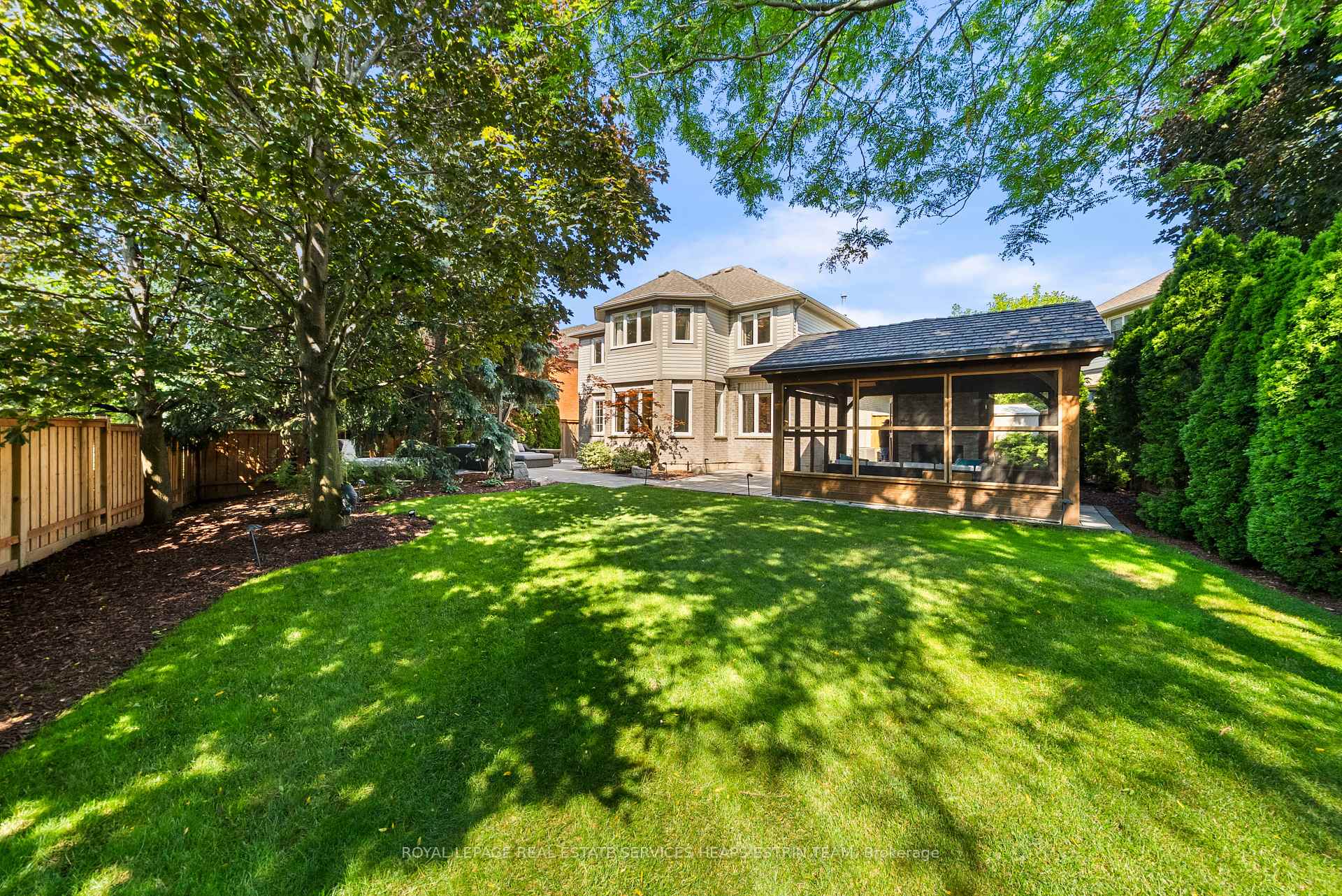 Photo 10 of 5851 Cornell Crescent, Mississauga, Central Erin Mills — HOMEH