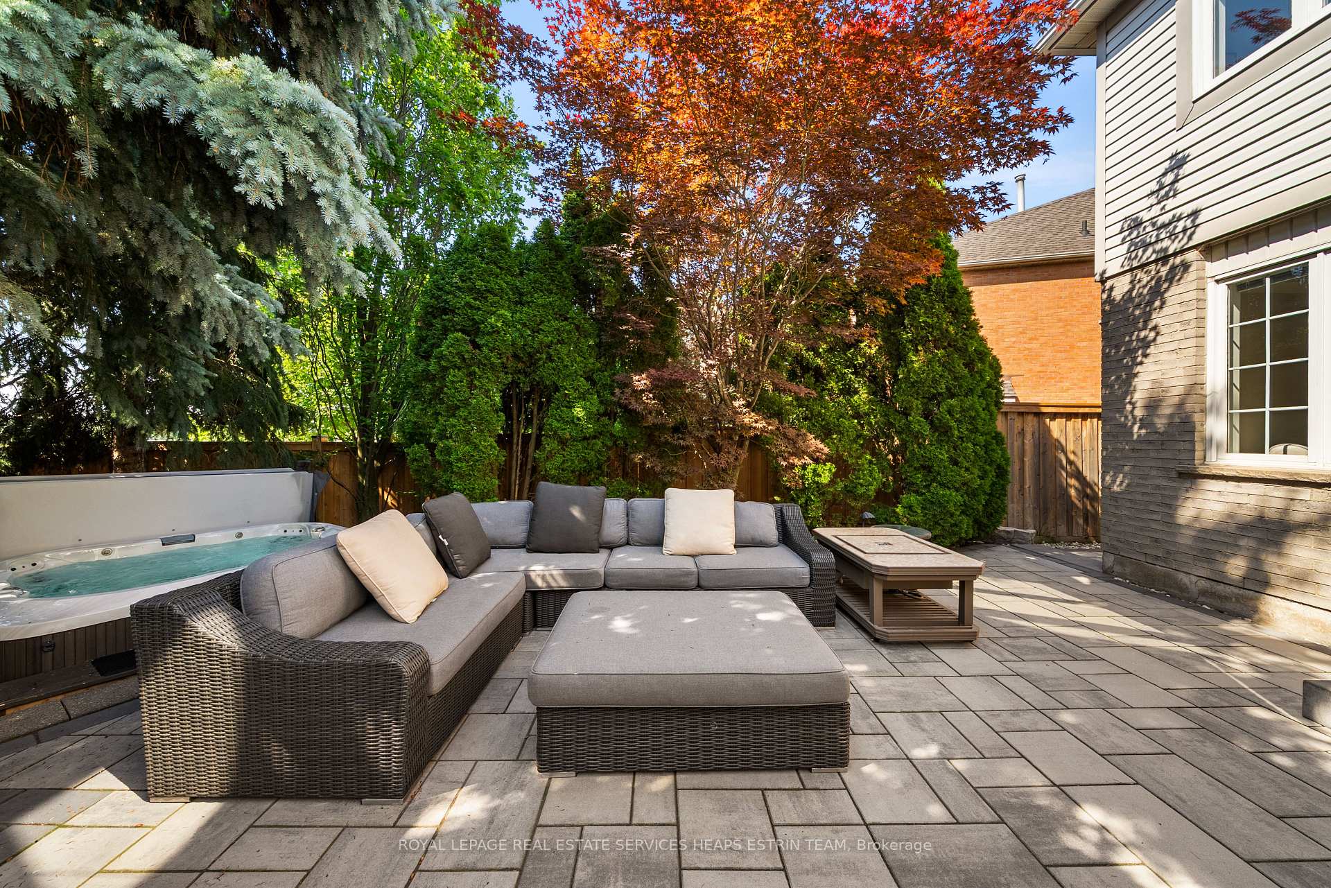 Photo 6 of 5851 Cornell Crescent, Mississauga, Central Erin Mills — HOMEH
