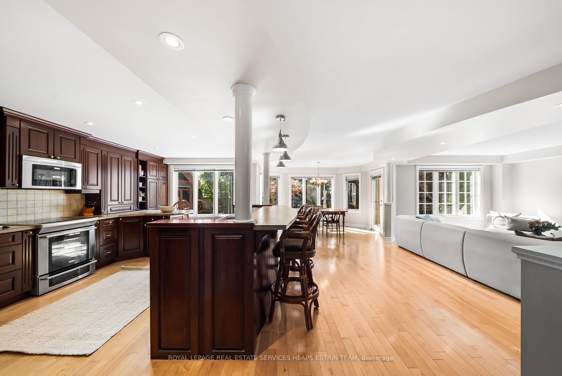 Photo 14 of 5851 Cornell Crescent, Mississauga, Central Erin Mills — HOMEH