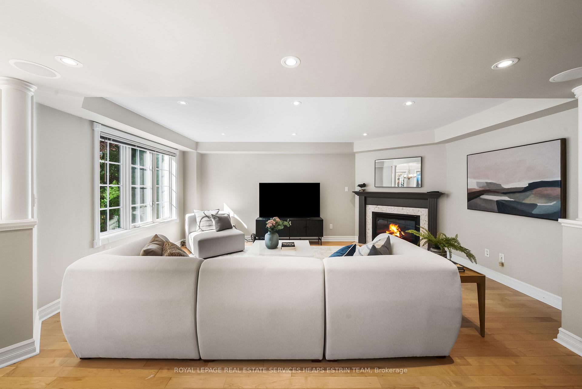 Photo 16 of 5851 Cornell Crescent, Mississauga, Central Erin Mills — HOMEH