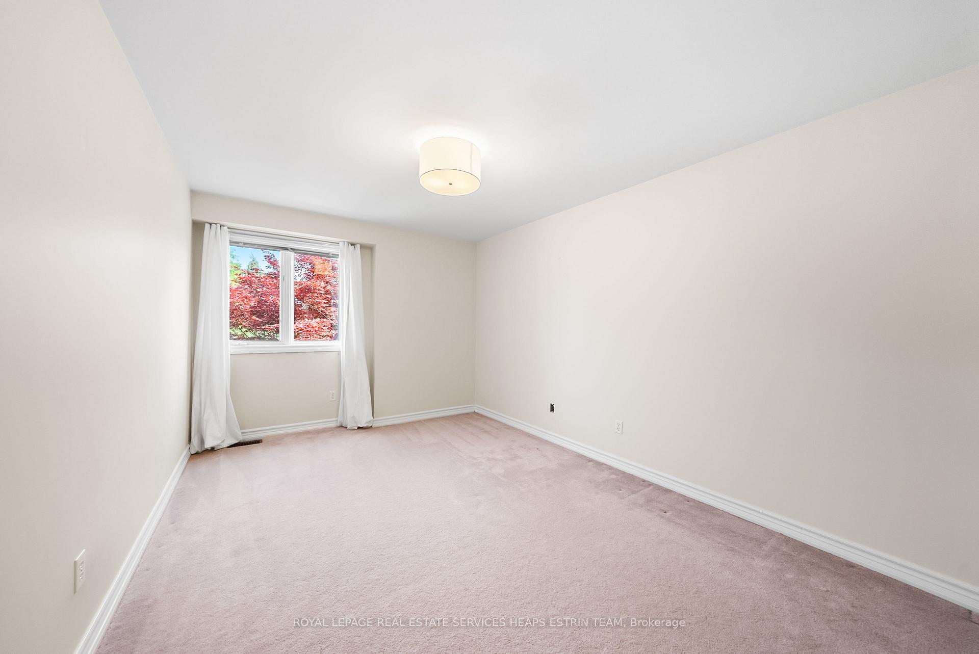 Photo 38 of 5851 Cornell Crescent, Mississauga, Central Erin Mills — HOMEH