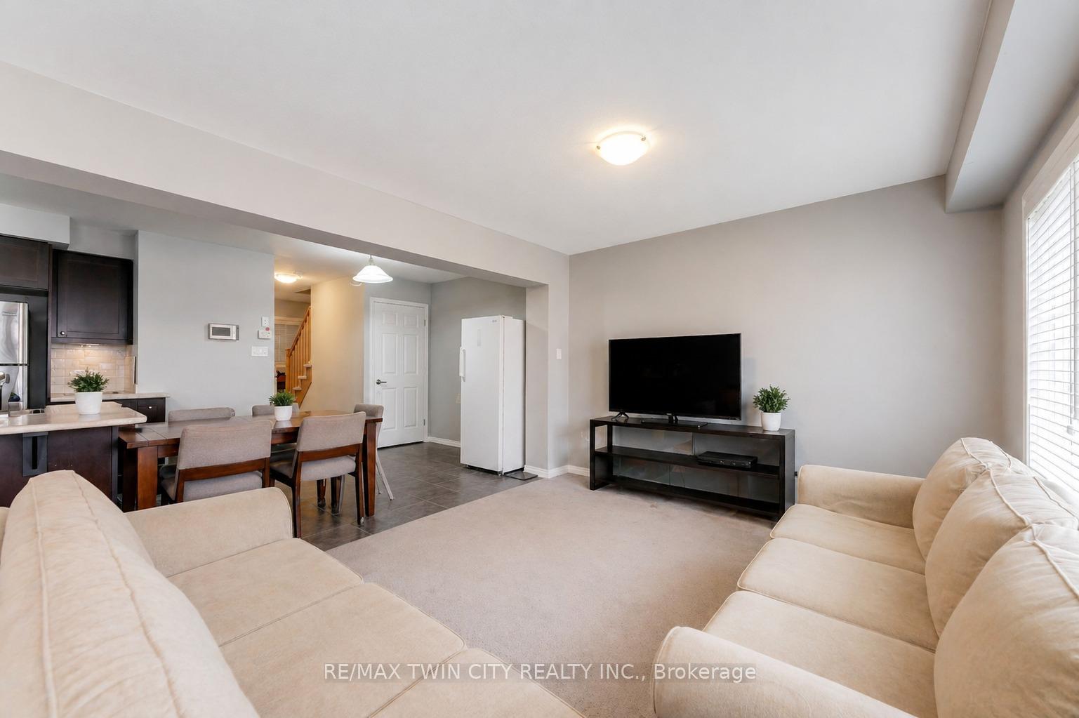 Photo 12 of 71 Glenvista Drive, Kitchener, Trussler — HOMEH