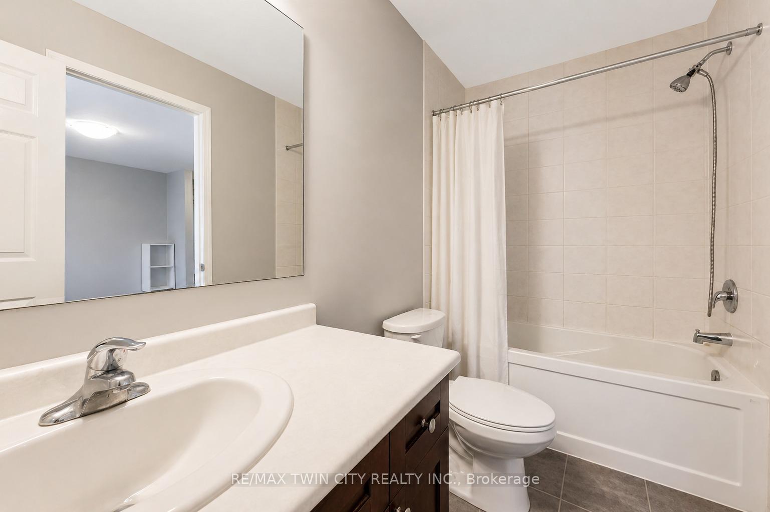 Photo 20 of 71 Glenvista Drive, Kitchener, Trussler — HOMEH