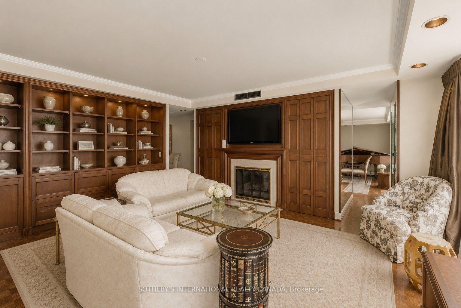 Photo 11 of Unit 1801, 63 St Clair Avenue W, Toronto, Yonge-St. Clair — HOMEH