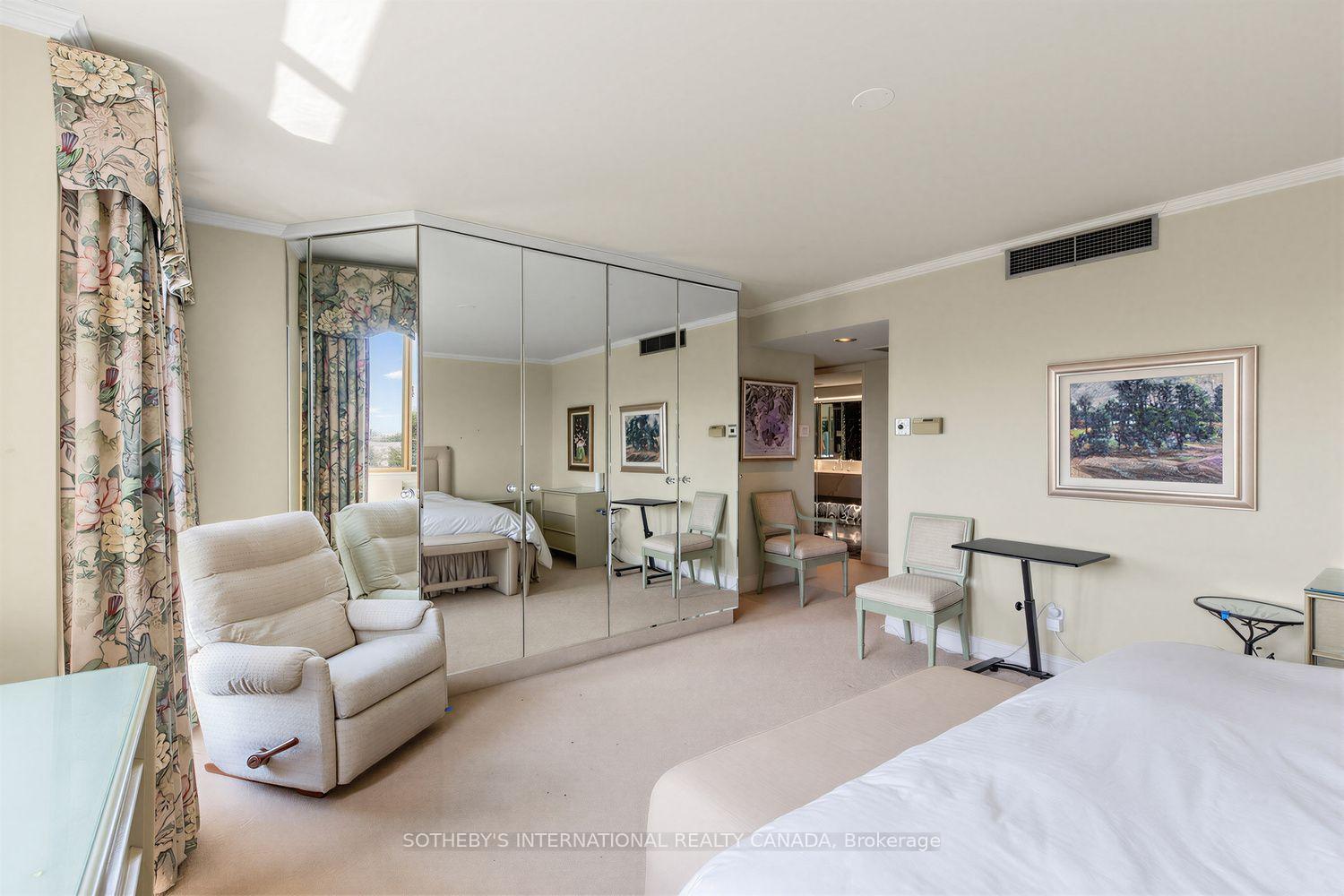 Photo 21 of Unit 1801, 63 St Clair Avenue W, Toronto, Yonge-St. Clair — HOMEH