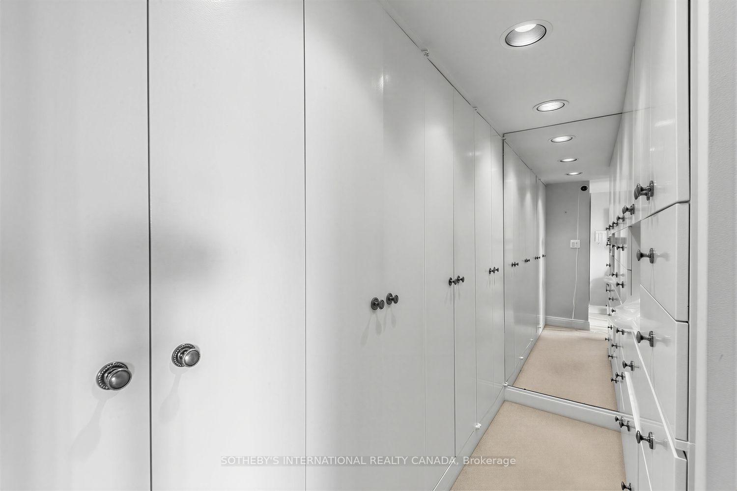 Photo 22 of Unit 1801, 63 St Clair Avenue W, Toronto, Yonge-St. Clair — HOMEH