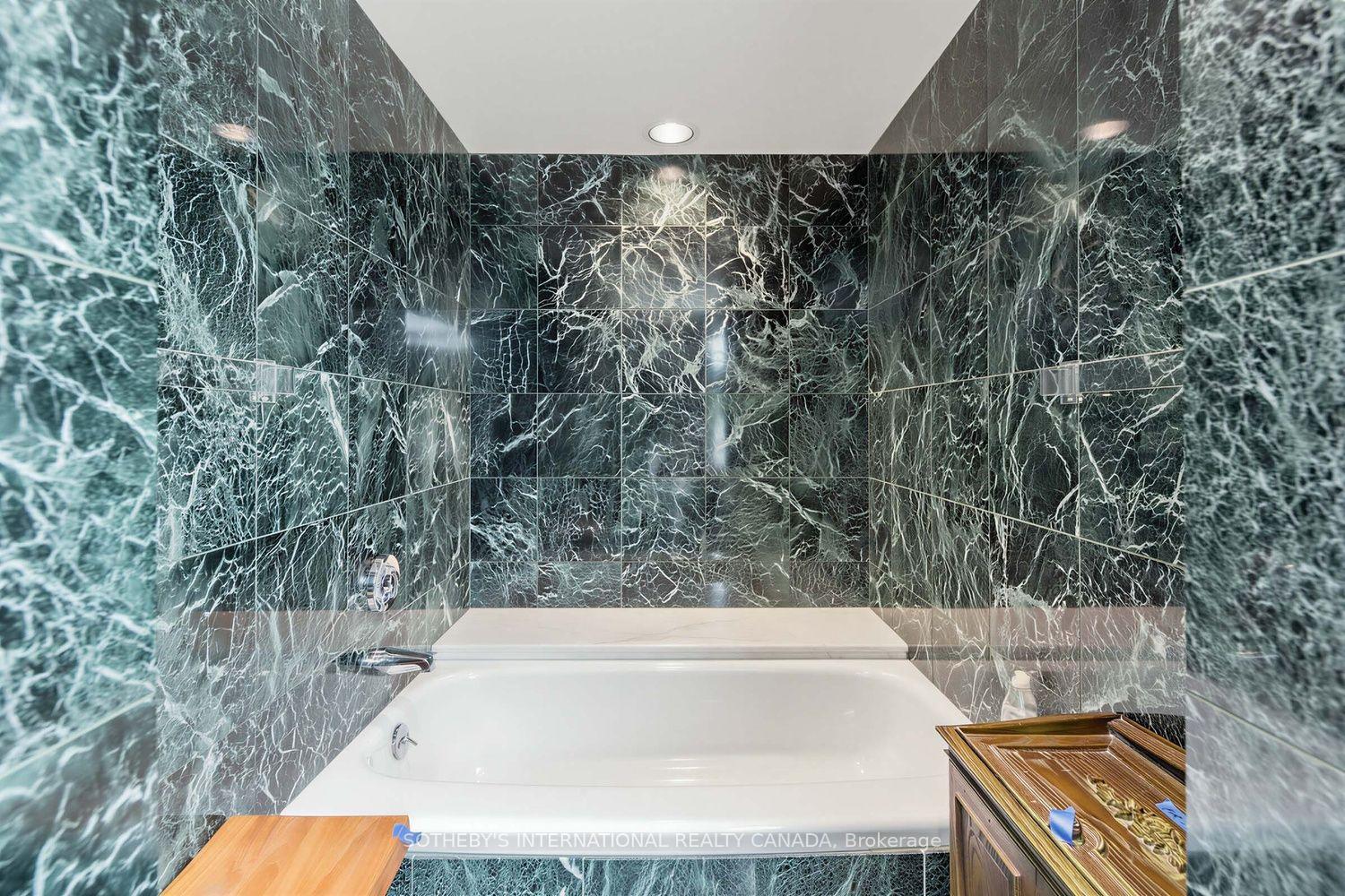 Photo 25 of Unit 1801, 63 St Clair Avenue W, Toronto, Yonge-St. Clair — HOMEH
