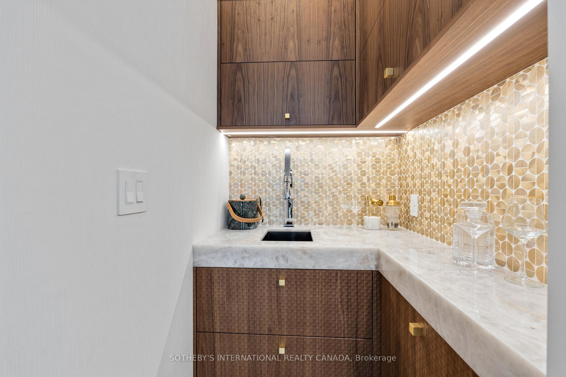 Photo 5 of 566 Delaware Avenue N, Toronto, Wychwood — HOMEH