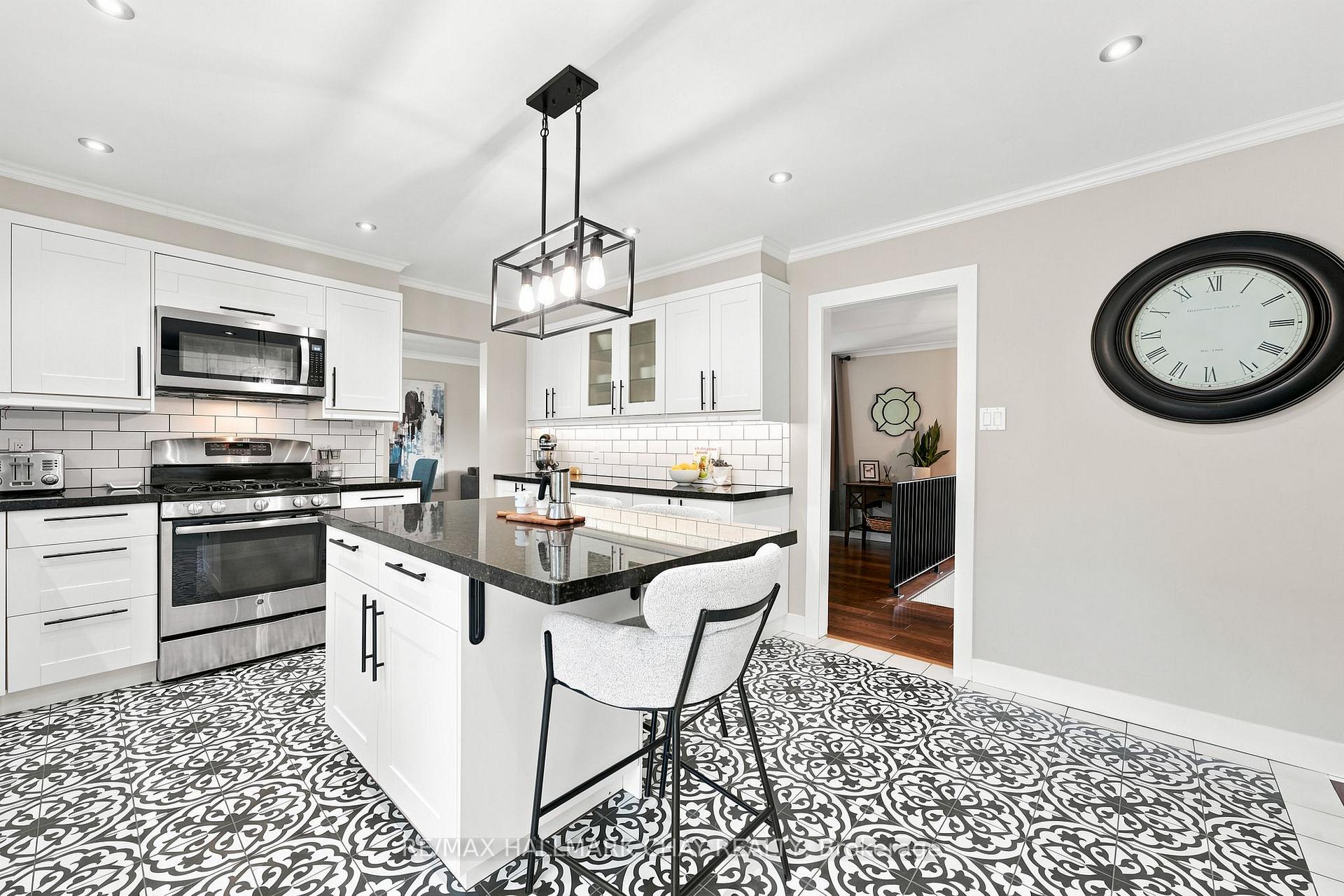 Photo 5 of 1180 St Vincent Street, Springwater, Midhurst — HOMEH