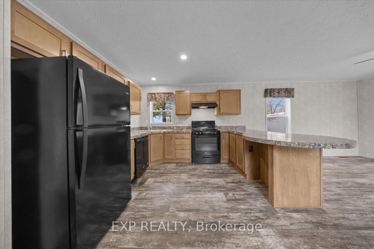 Photo 20 of 114 Harold Valley Drive, Ottawa, Kinburn — HOMEH