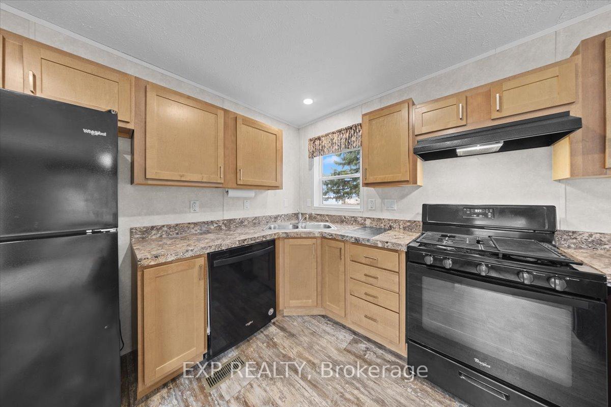 Photo 21 of 114 Harold Valley Drive, Ottawa, Kinburn — HOMEH