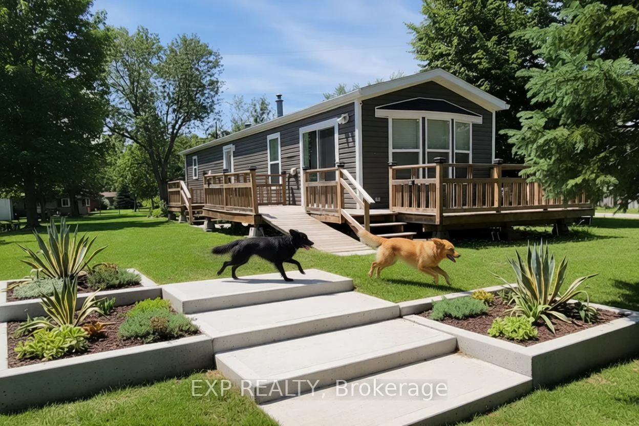 Photo 5 of 114 Harold Valley Drive, Ottawa, Kinburn — HOMEH