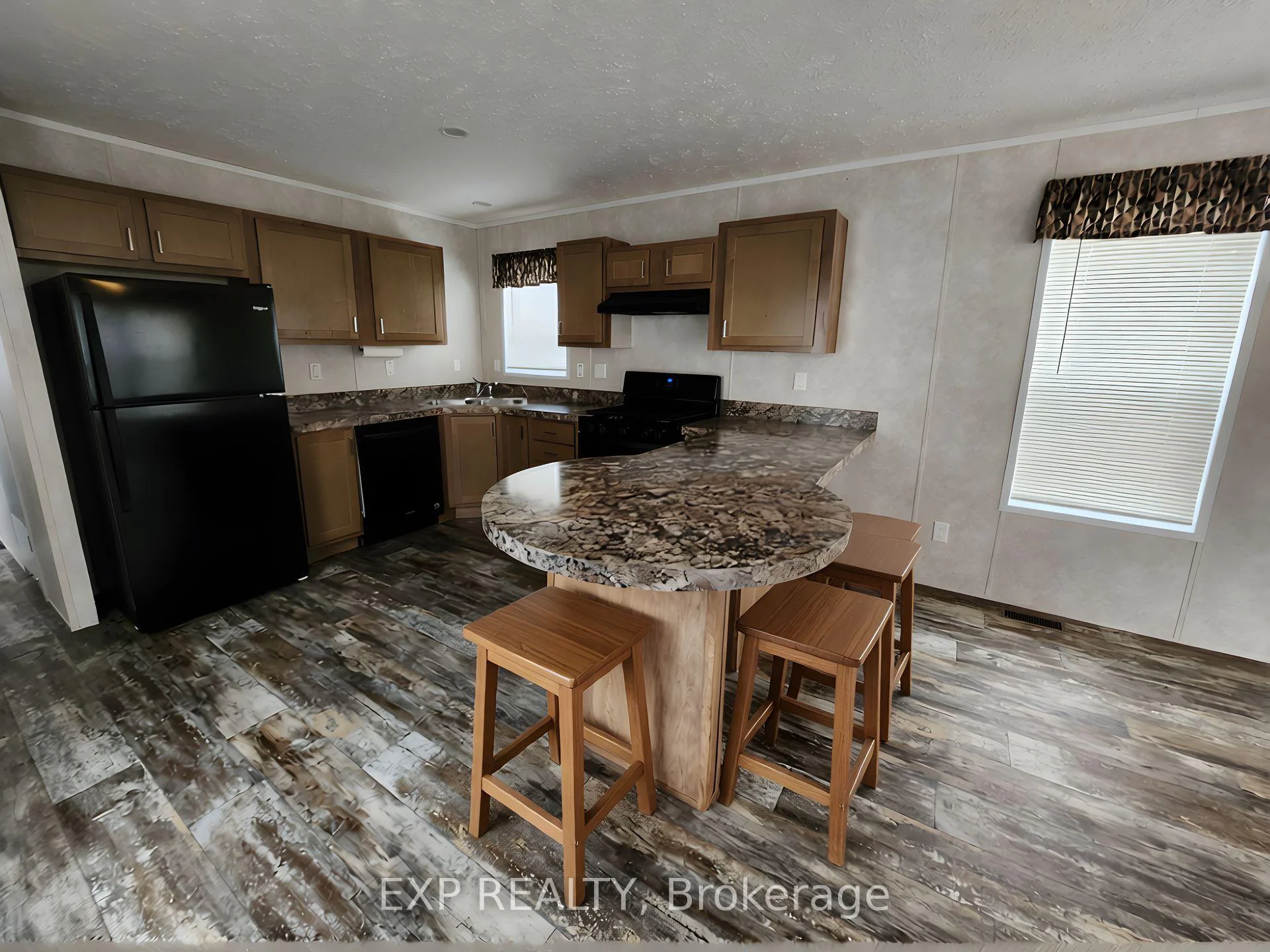 Photo 18 of 114 Harold Valley Drive, Ottawa, Kinburn — HOMEH
