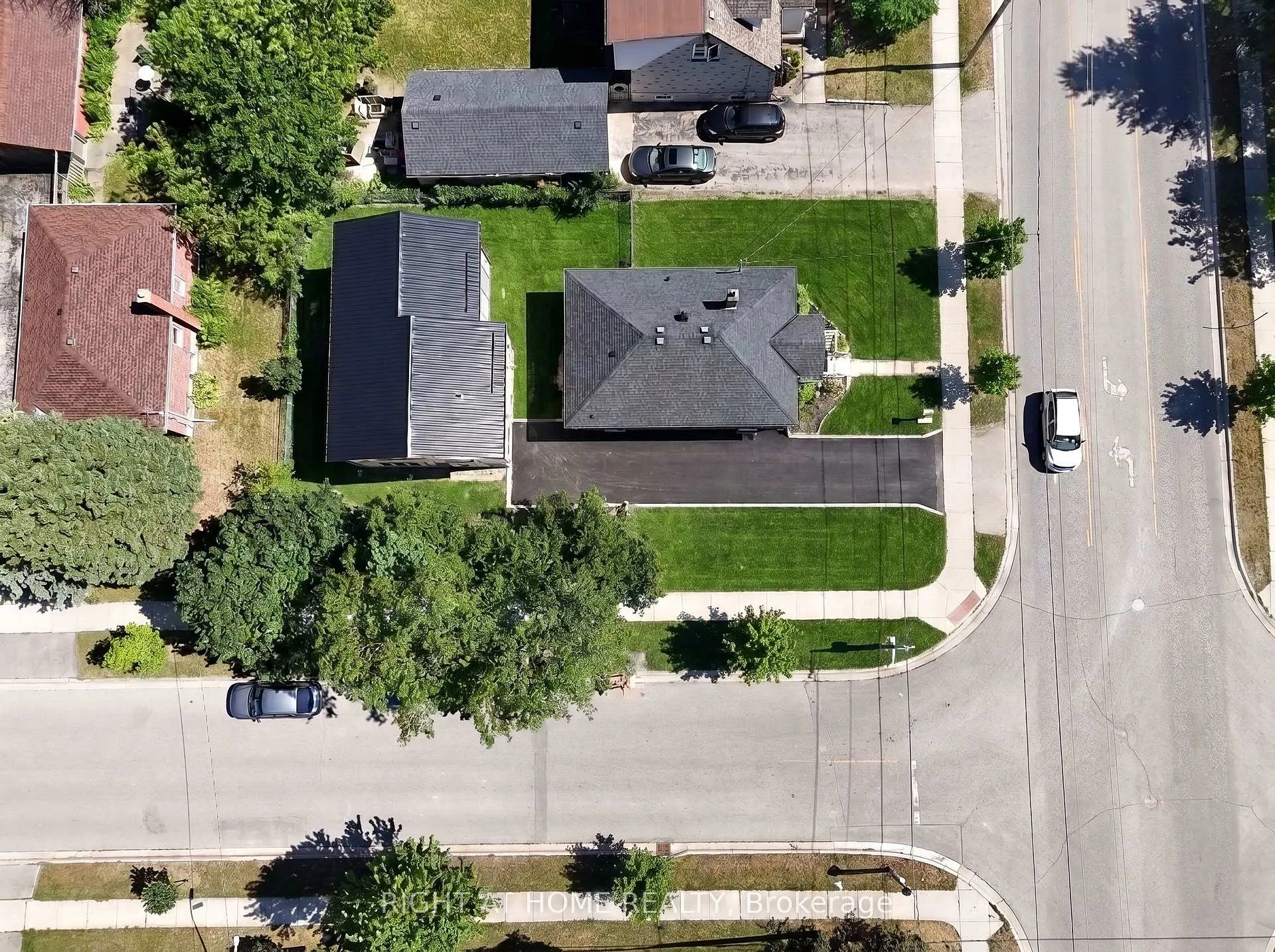 Photo 15 of Unit 2, 578 First Street, London, East H — HOMEH