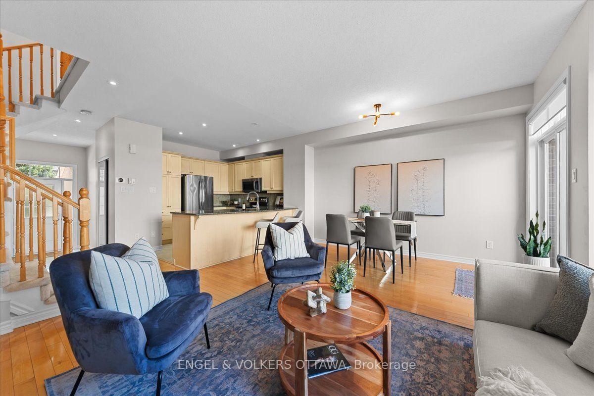 Photo 17 of 104 Jersey Tea Circle, Ottawa, Riverside South/Gloucester Glen — HOMEH