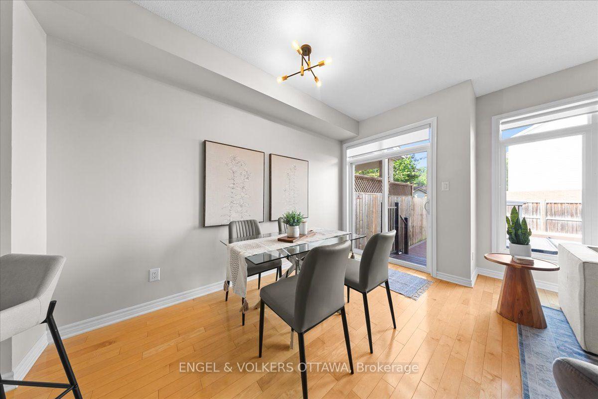 Photo 19 of 104 Jersey Tea Circle, Ottawa, Riverside South/Gloucester Glen — HOMEH