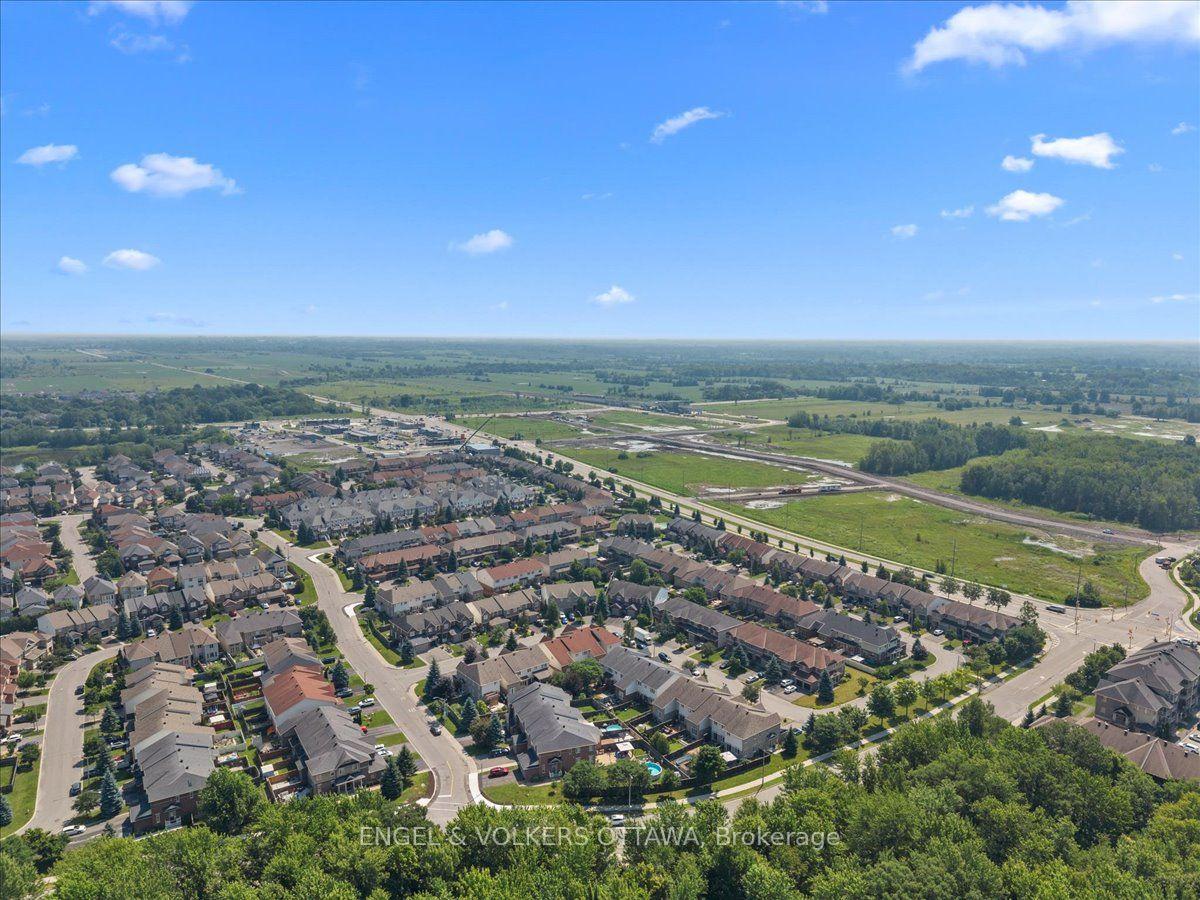Photo 44 of 104 Jersey Tea Circle, Ottawa, Riverside South/Gloucester Glen — HOMEH