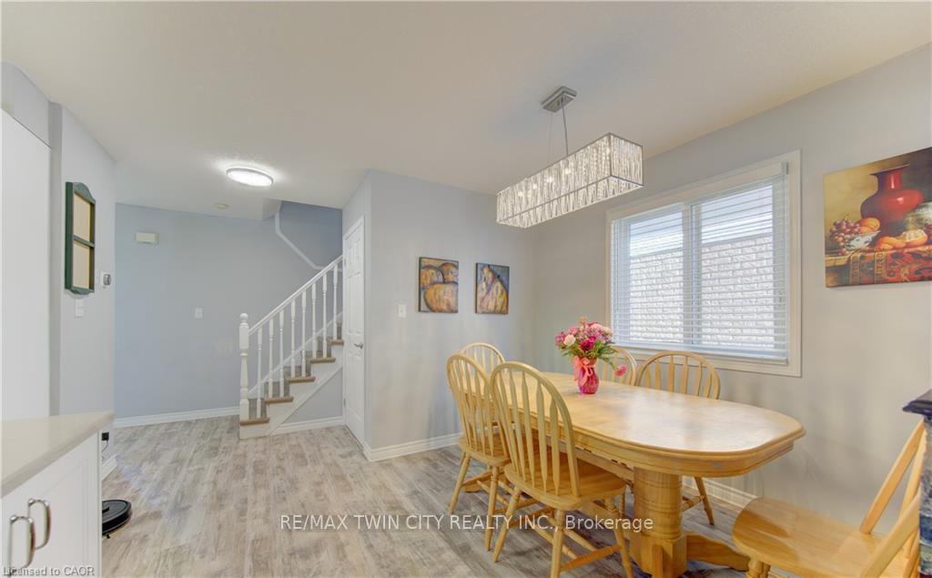 Photo 13 of 39 Chantilly Street, Kitchener, Huron Park — HOMEH