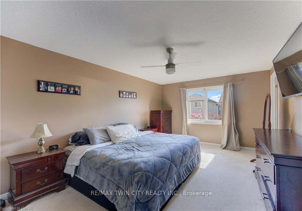 Photo 22 of 39 Chantilly Street, Kitchener, Huron Park — HOMEH