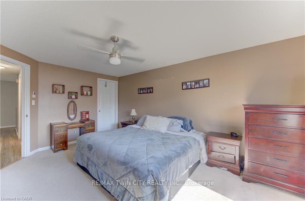 Photo 24 of 39 Chantilly Street, Kitchener, Huron Park — HOMEH