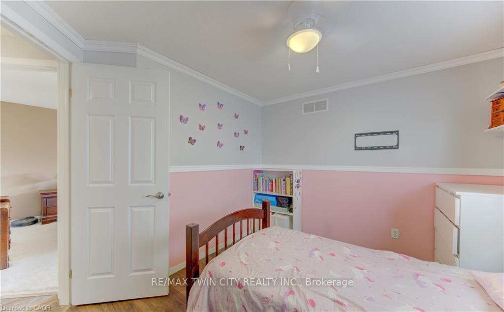 Photo 26 of 39 Chantilly Street, Kitchener, Huron Park — HOMEH