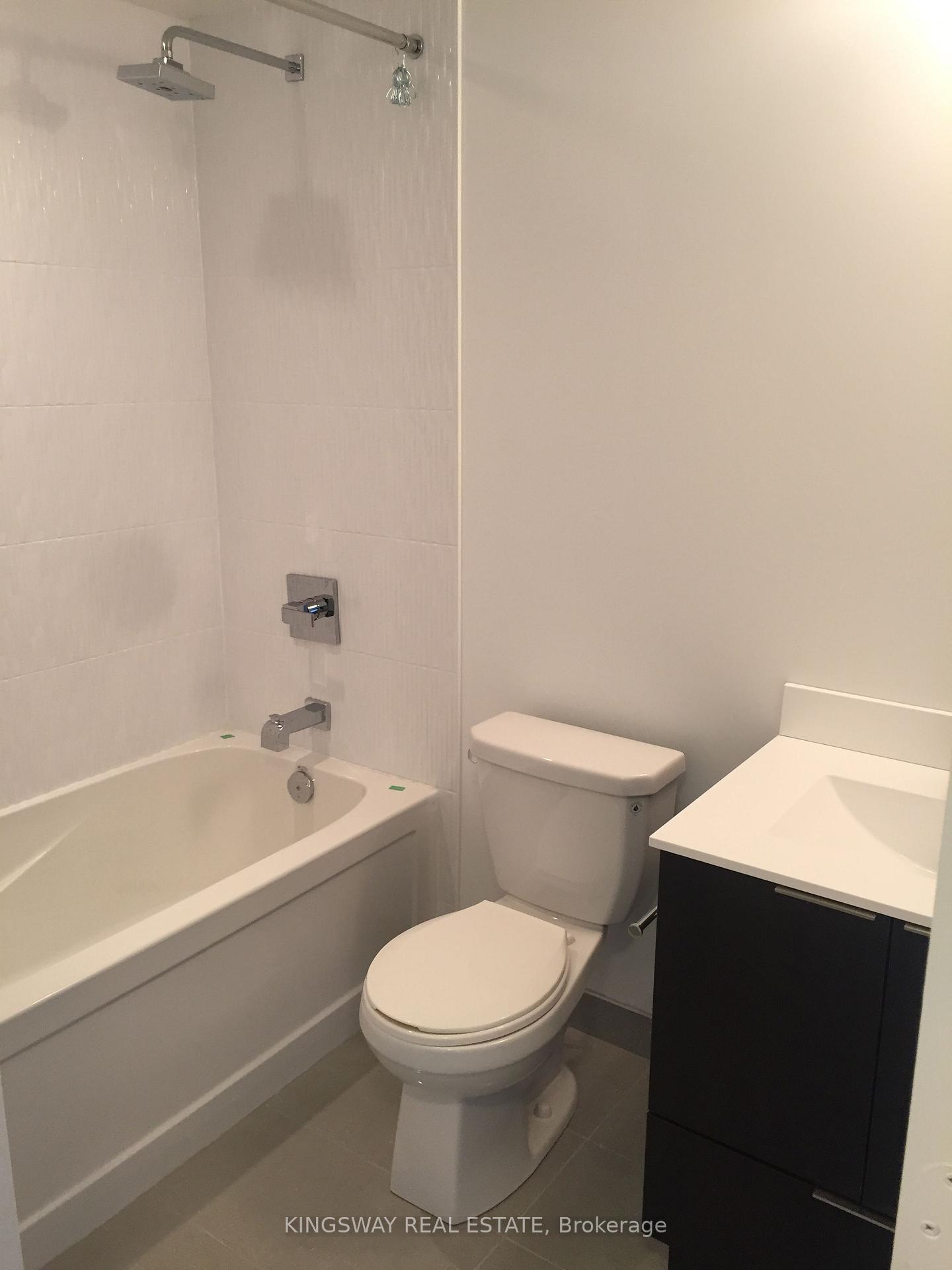 Photo 8 of Unit 4706, 56 Annie Craig Drive, Etobicoke, Mimico — HOMEH