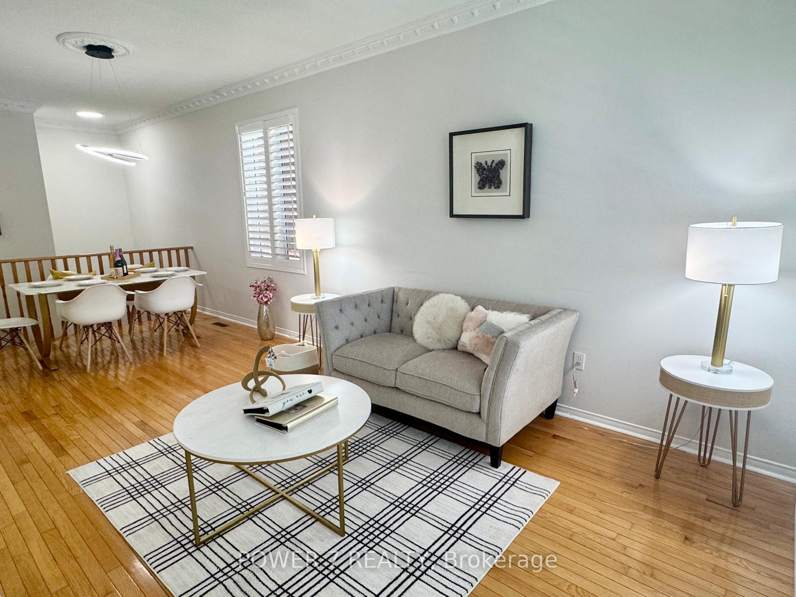 Photo 7 of 28 Cliveden Place, Markham, Berczy — HOMEH