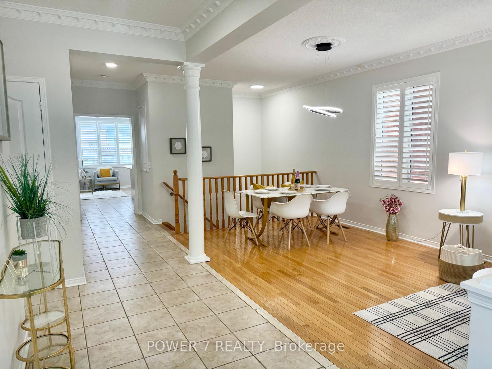 Photo 10 of 28 Cliveden Place, Markham, Berczy — HOMEH