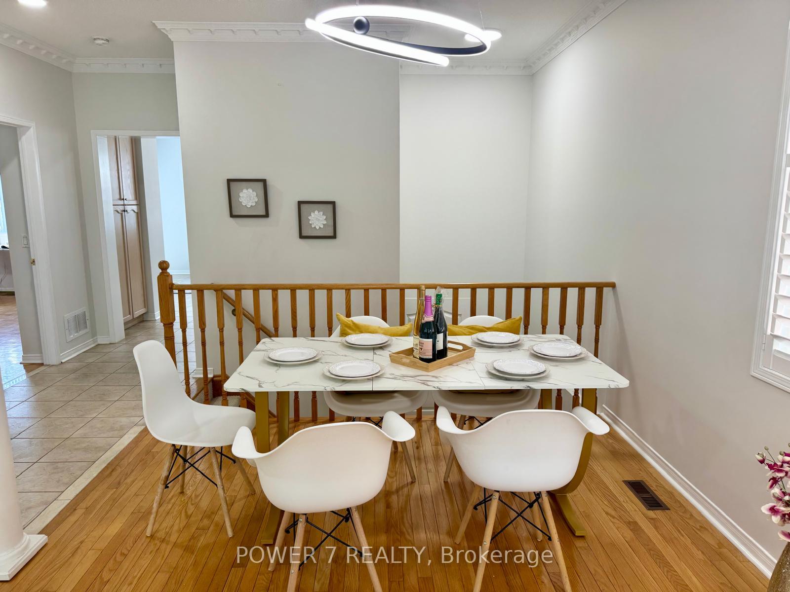 Photo 11 of 28 Cliveden Place, Markham, Berczy — HOMEH