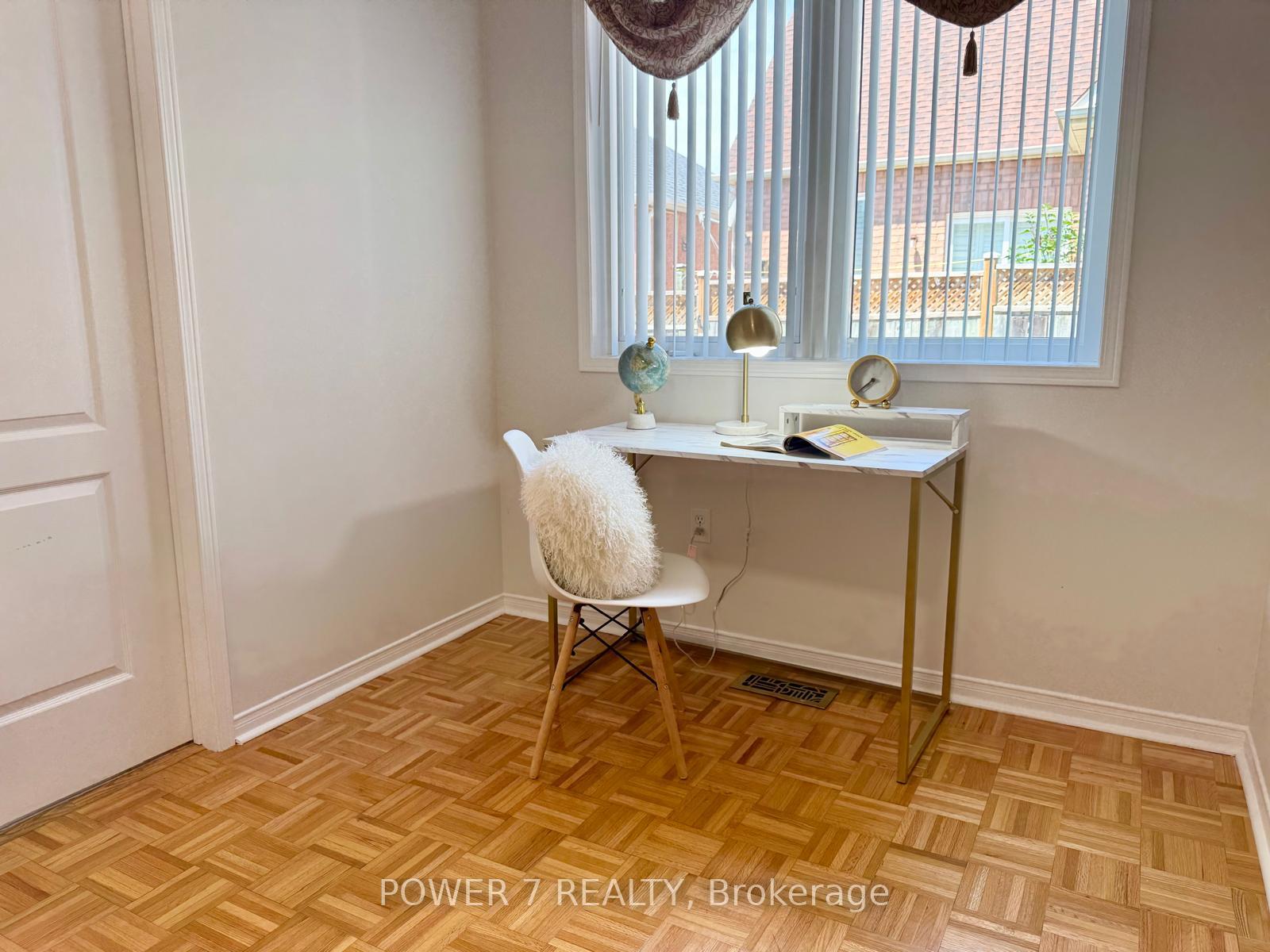 Photo 19 of 28 Cliveden Place, Markham, Berczy — HOMEH
