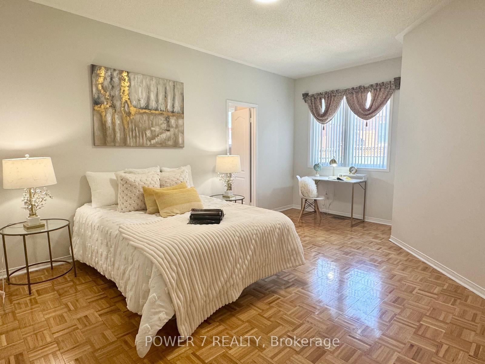 Photo 20 of 28 Cliveden Place, Markham, Berczy — HOMEH