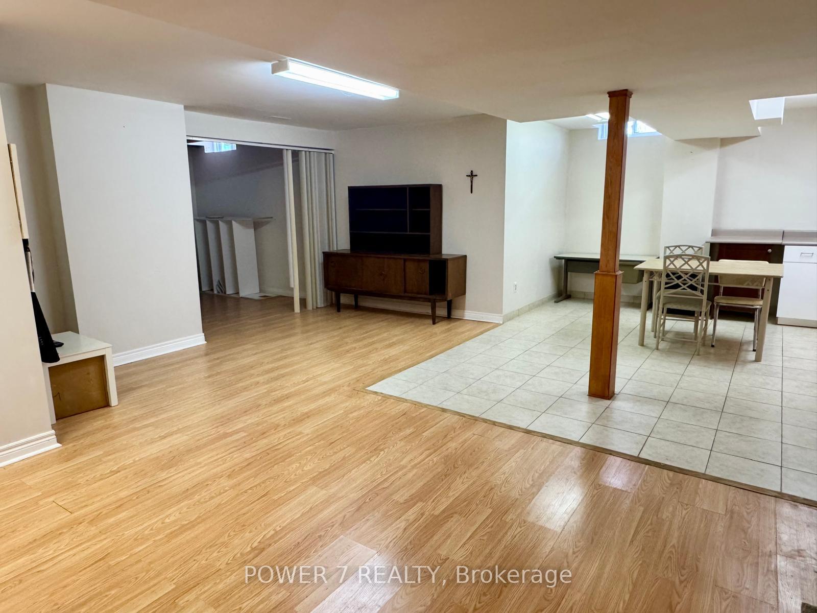 Photo 29 of 28 Cliveden Place, Markham, Berczy — HOMEH
