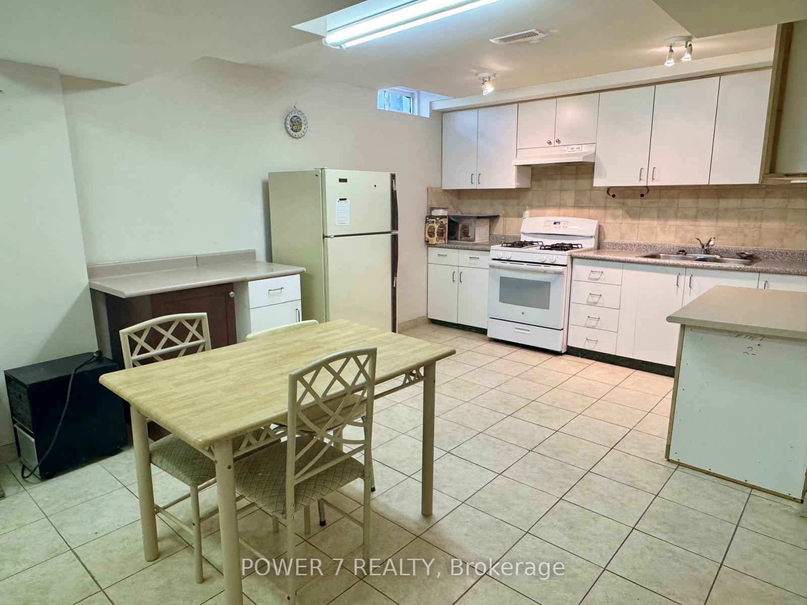 Photo 30 of 28 Cliveden Place, Markham, Berczy — HOMEH