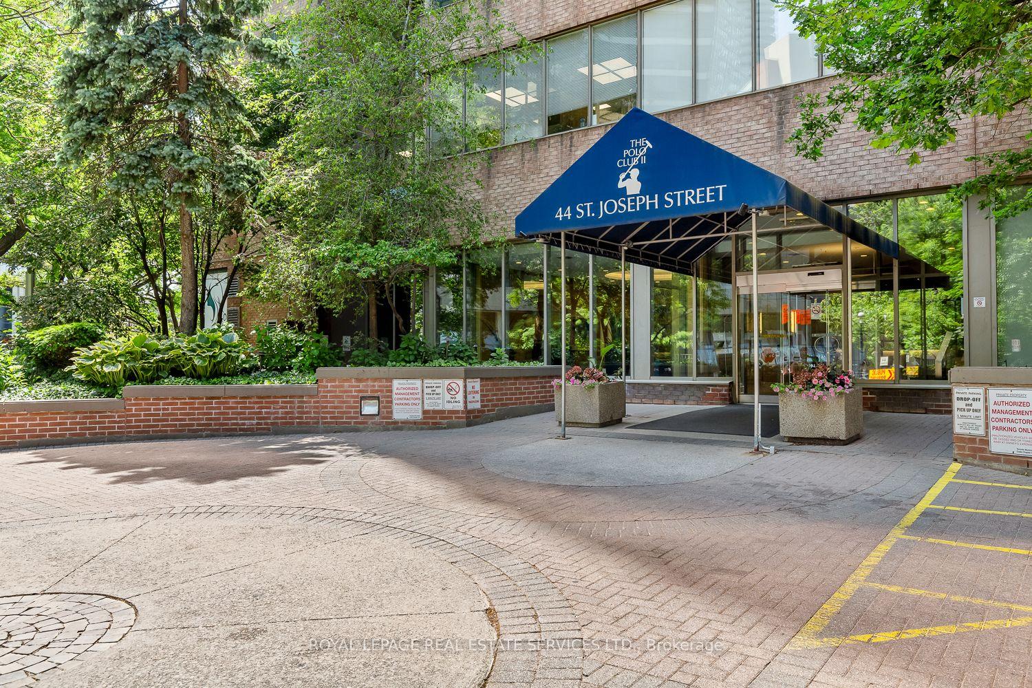 Photo 3 of Unit 1608, 44 St. Joseph Street, Toronto, Bay Street Corridor — HOMEH