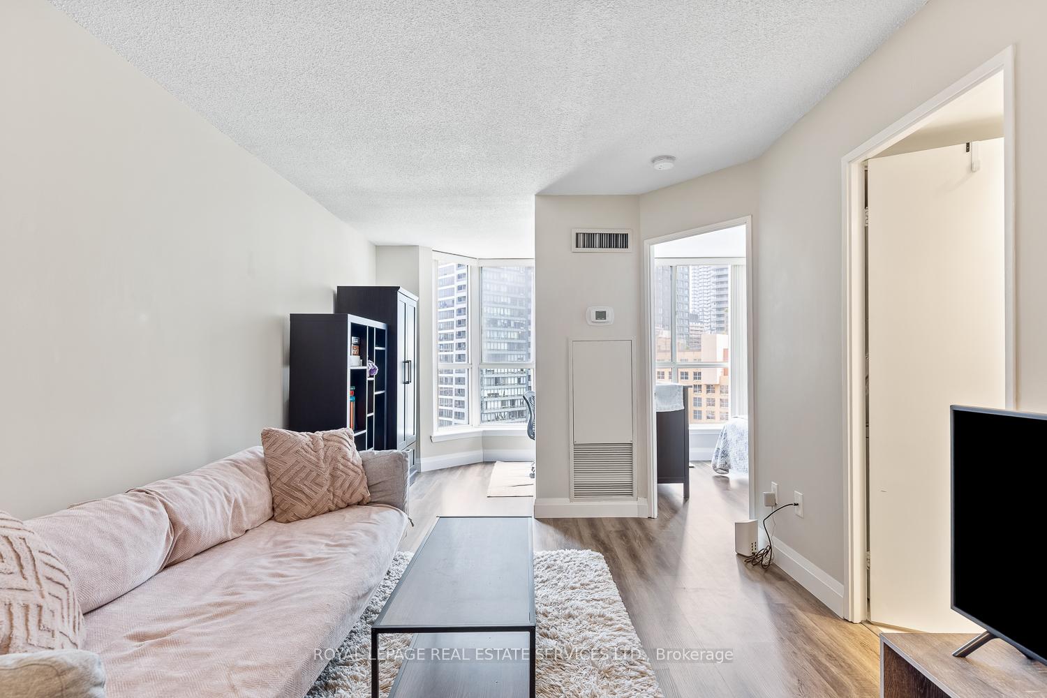 Photo 16 of Unit 1608, 44 St. Joseph Street, Toronto, Bay Street Corridor — HOMEH