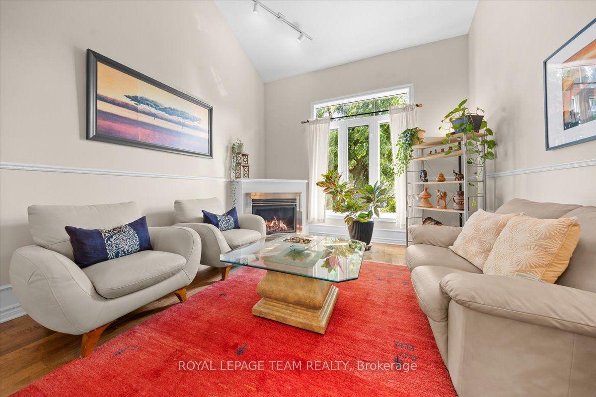 Photo 16 of 40 Saddlesmith Circle, Ottawa, Kanata - Emerald Meadows/Trailwest — HOMEH