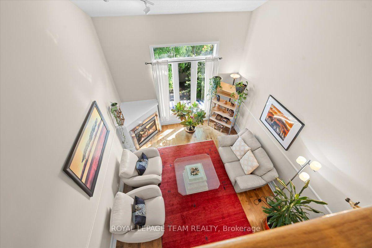 Photo 20 of 40 Saddlesmith Circle, Ottawa, Kanata - Emerald Meadows/Trailwest — HOMEH