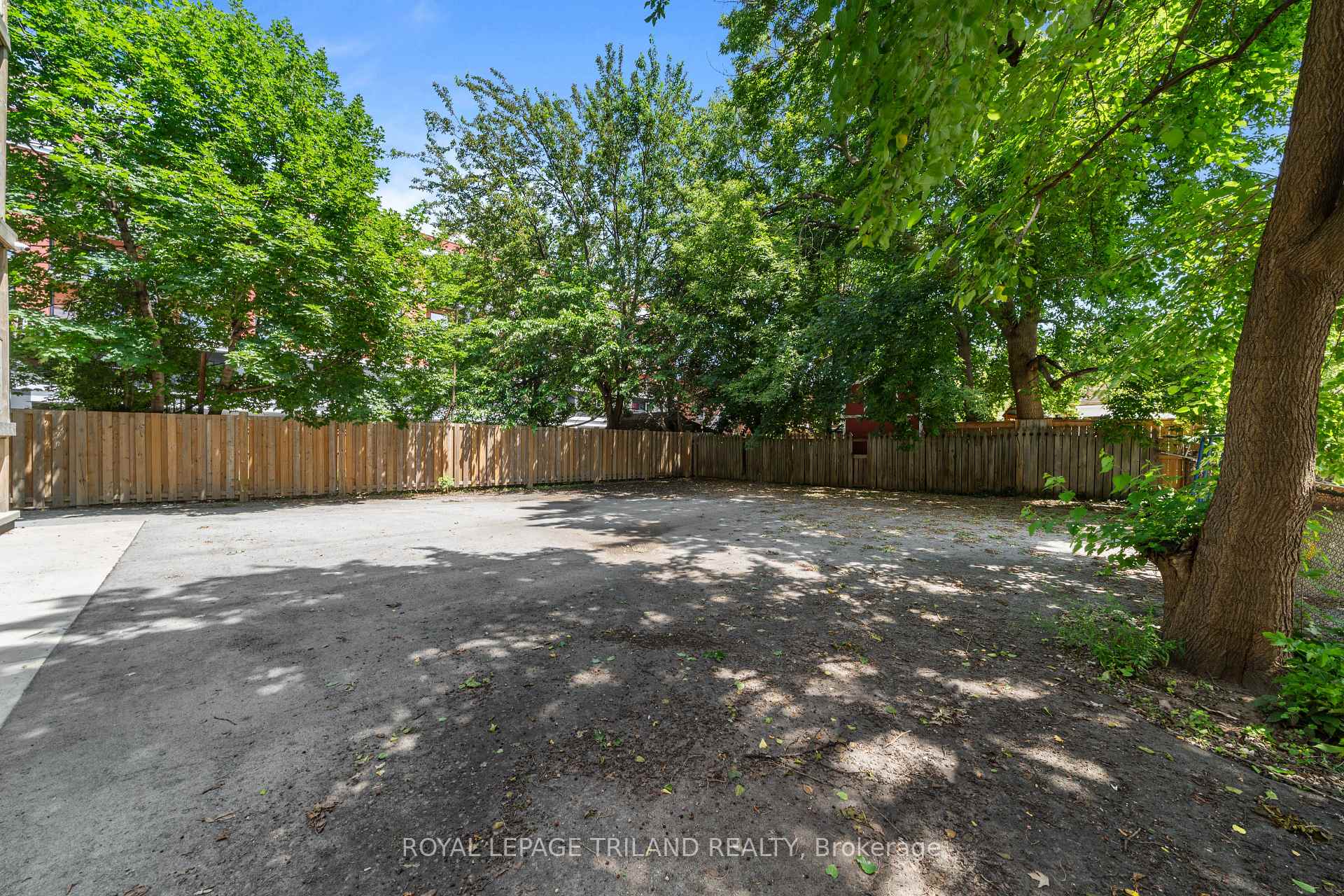 Photo 29 of Unit 5, 15 Balmoral Avenue S, Hamilton, Delta — HOMEH