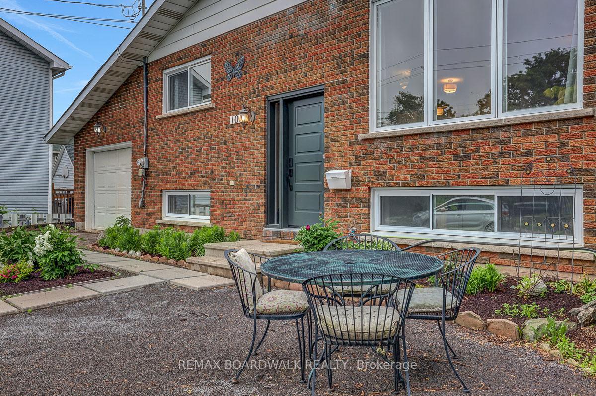 Photo 2 of 101 Park Avenue, Carleton Place, Carleton Place — HOMEH