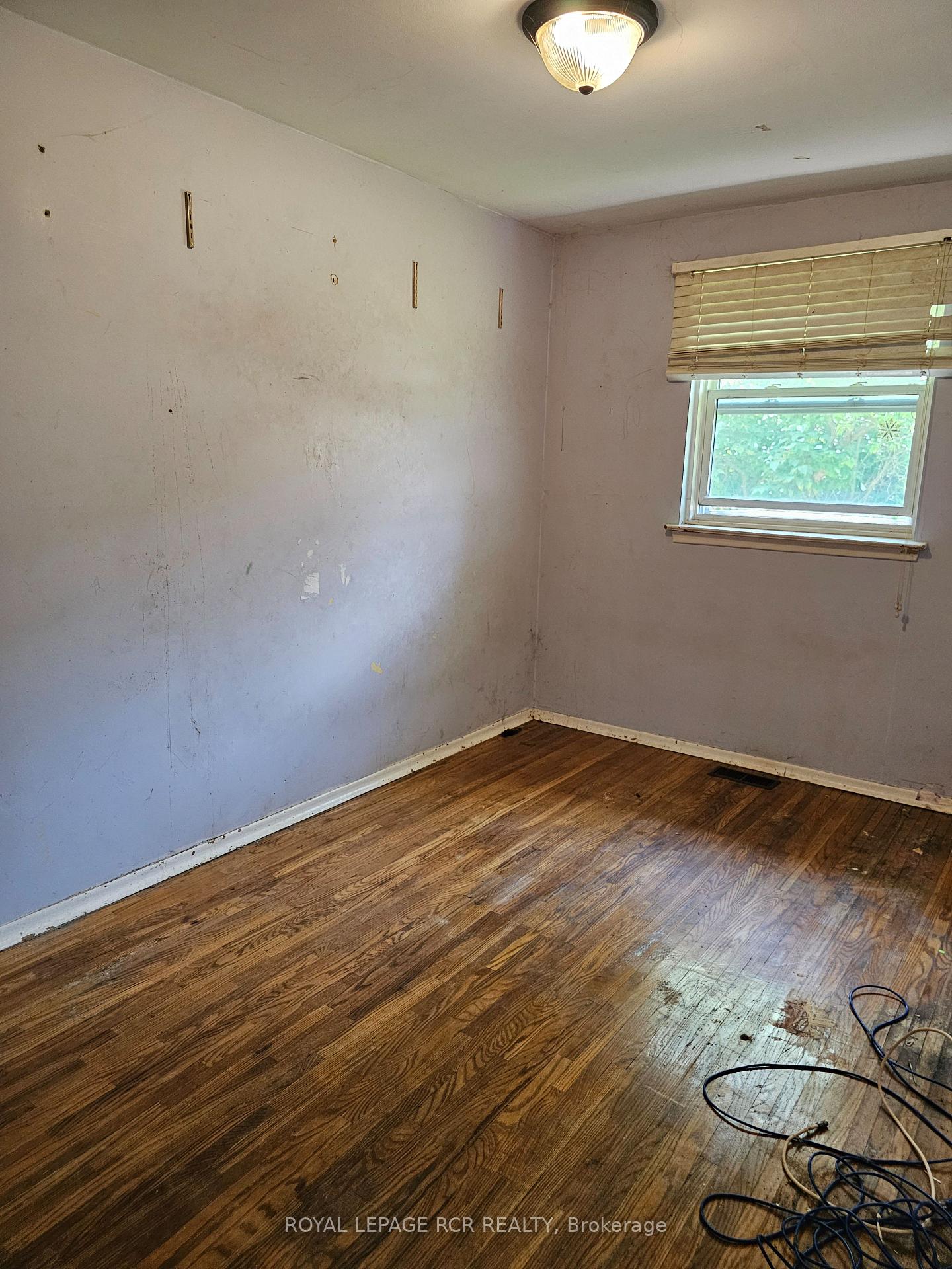 Photo 7 of 142 Cherrywood Drive, Newmarket, Bristol-London — HOMEH