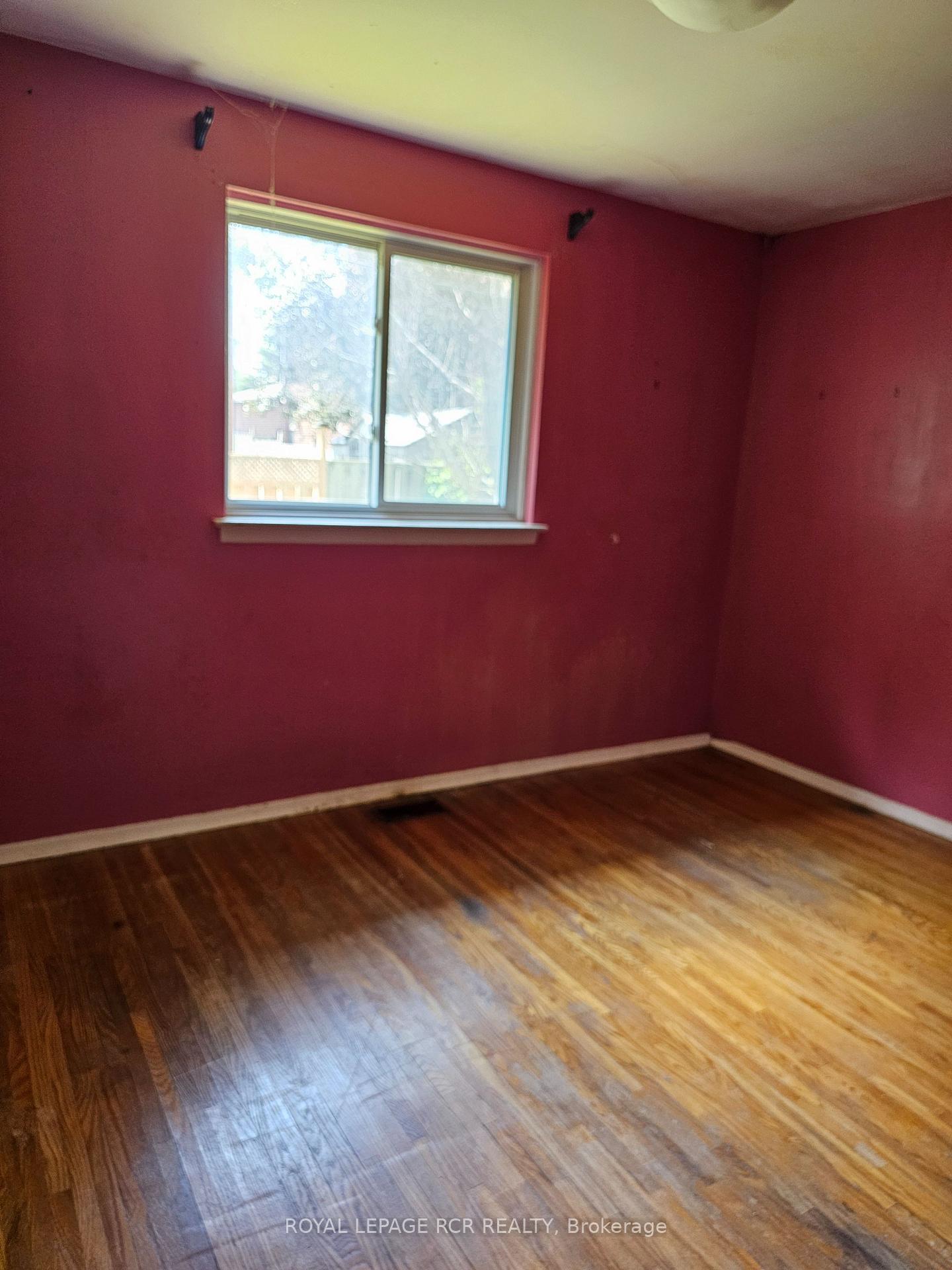 Photo 8 of 142 Cherrywood Drive, Newmarket, Bristol-London — HOMEH