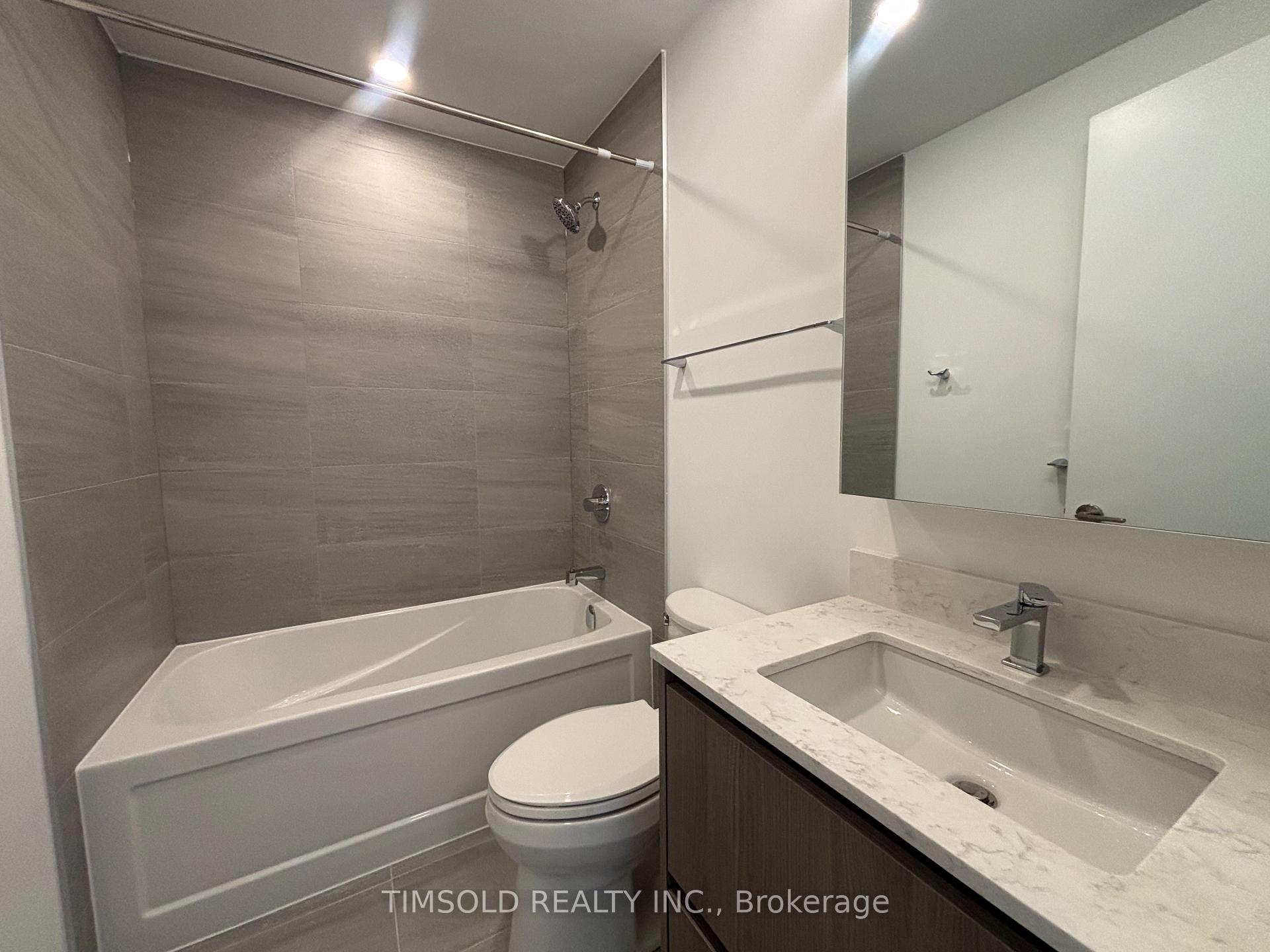Photo 9 of Unit 916, 8188 Yonge Street, Vaughan, Uplands — HOMEH
