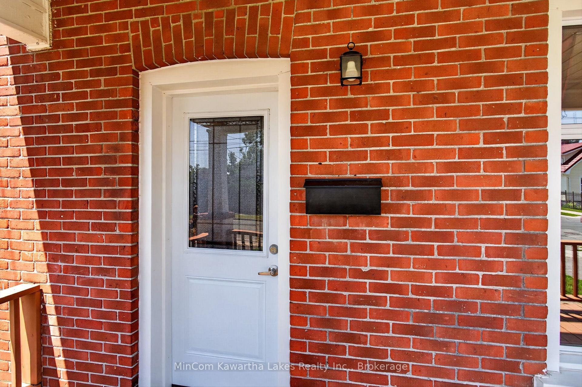 Photo 6 of 296 Braidwood Avenue, Peterborough, Otonabee Ward 1 — HOMEH
