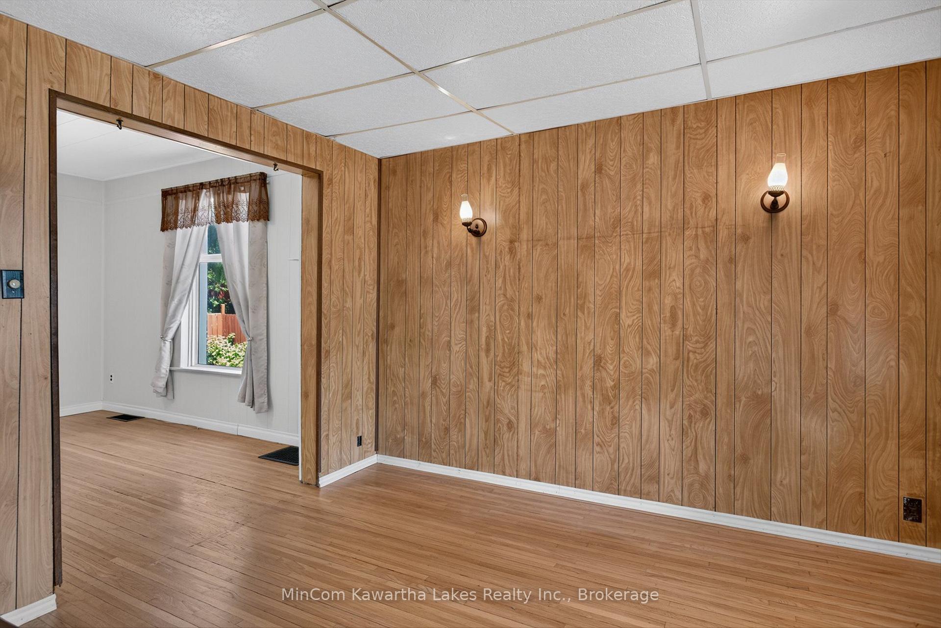 Photo 9 of 296 Braidwood Avenue, Peterborough, Otonabee Ward 1 — HOMEH