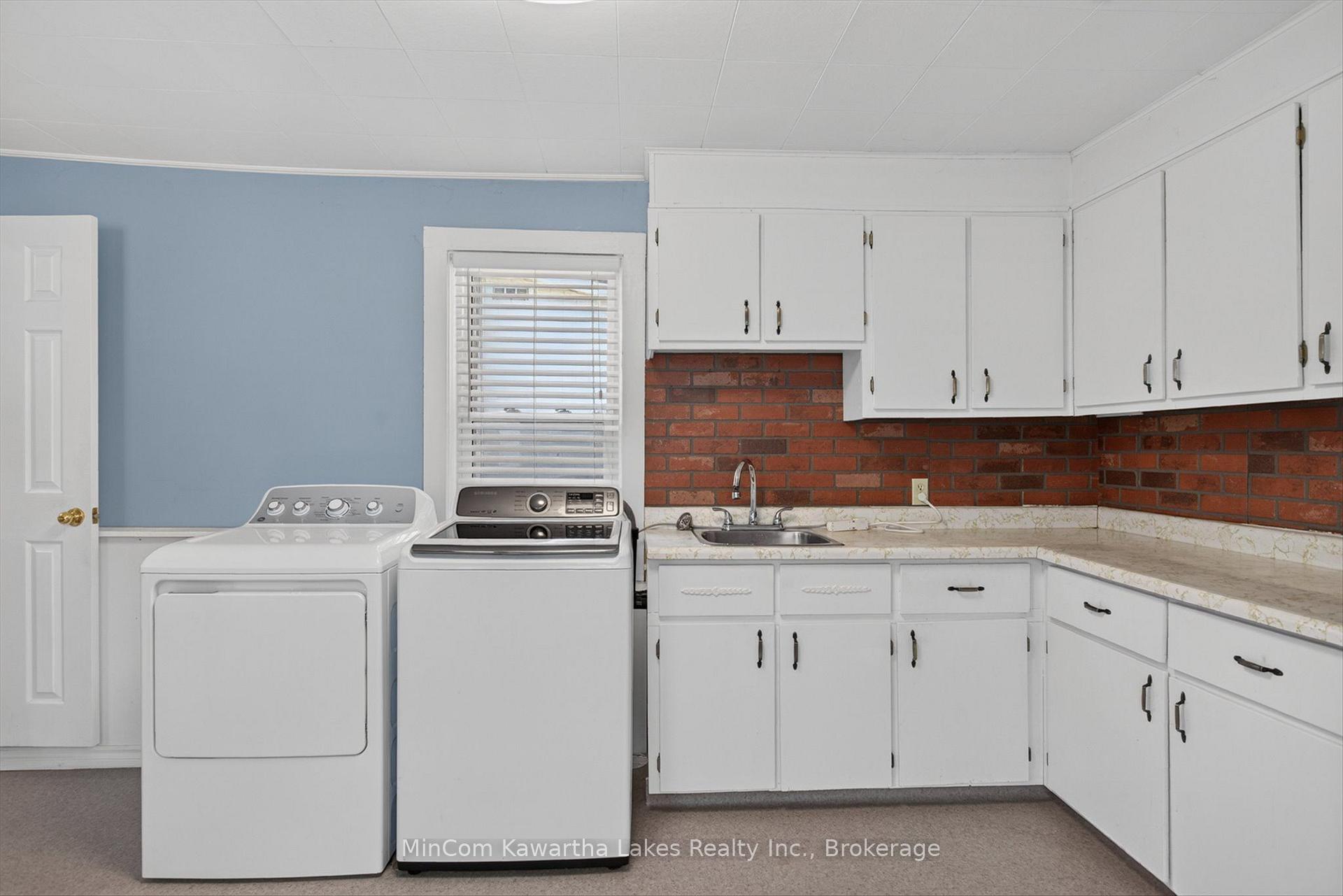 Photo 16 of 296 Braidwood Avenue, Peterborough, Otonabee Ward 1 — HOMEH