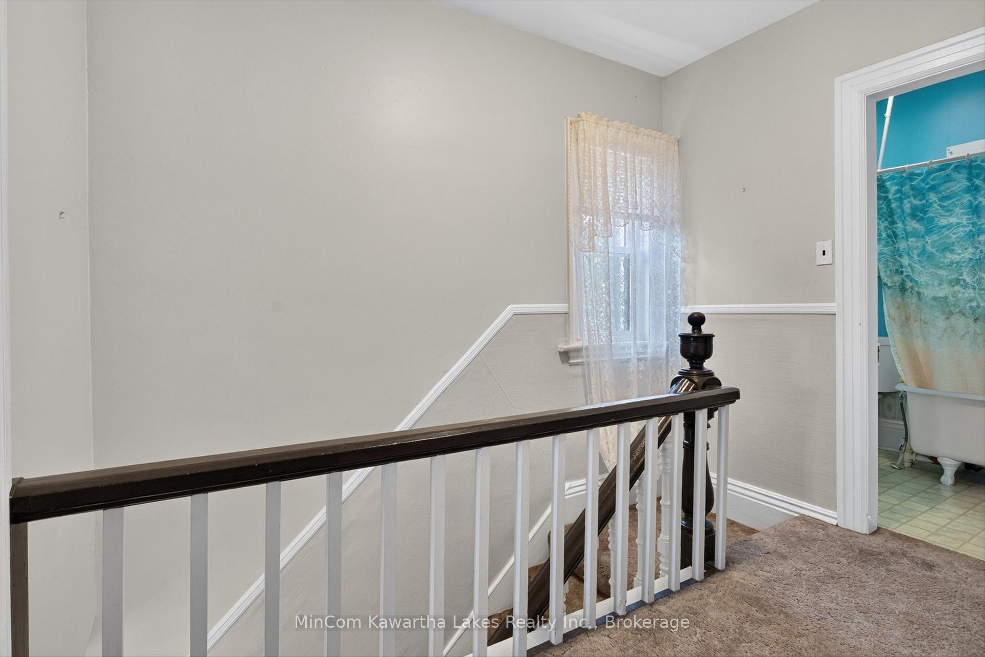 Photo 35 of 296 Braidwood Avenue, Peterborough, Otonabee Ward 1 — HOMEH
