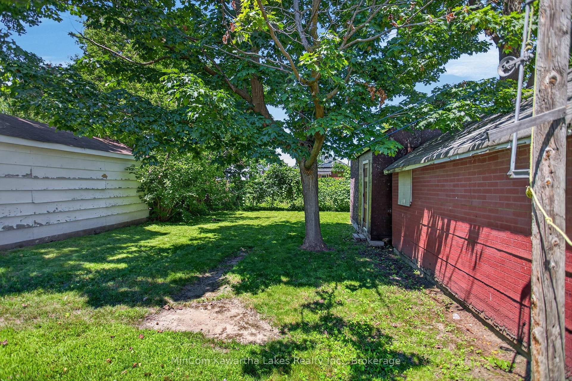 Photo 45 of 296 Braidwood Avenue, Peterborough, Otonabee Ward 1 — HOMEH