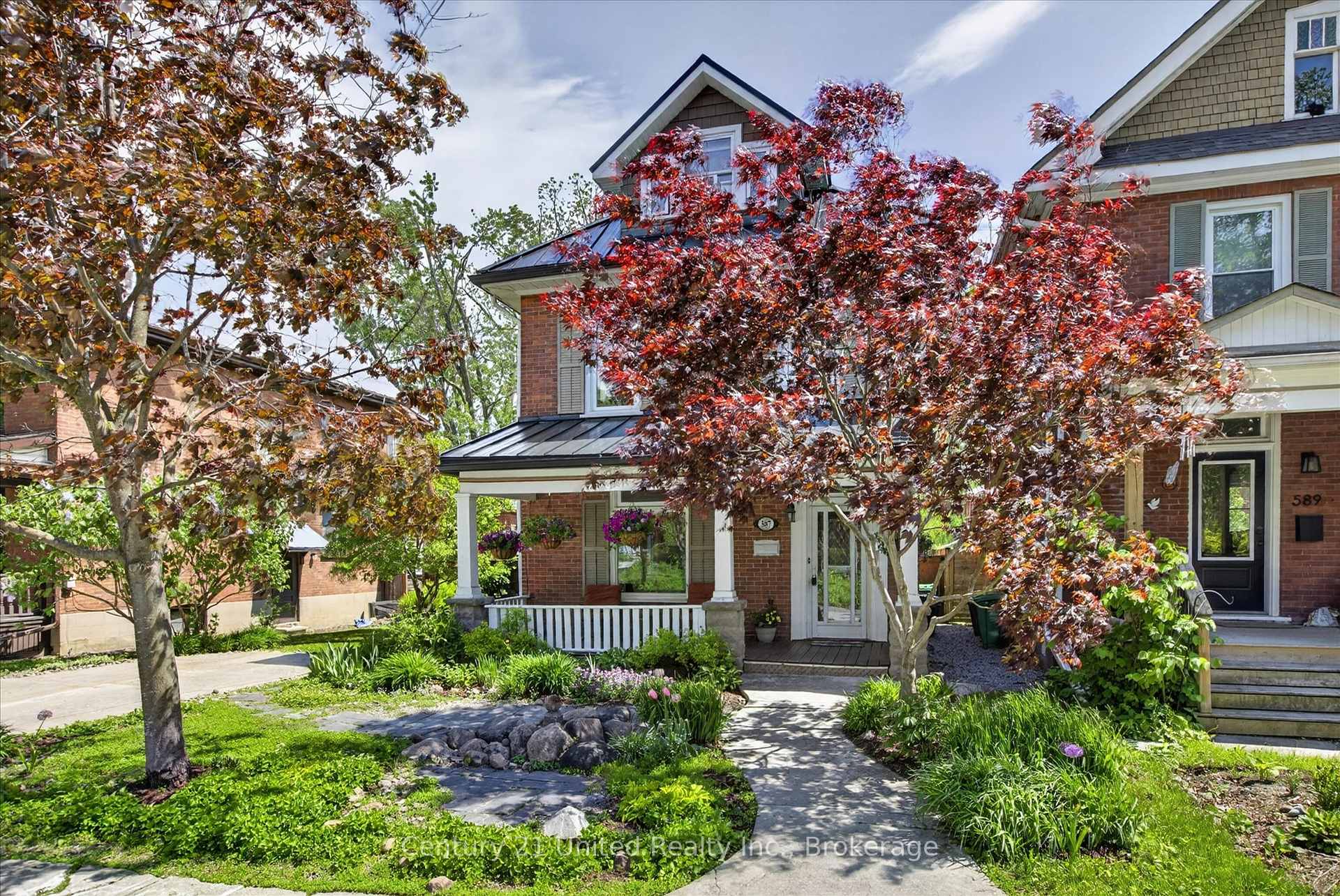 Photo 2 of 587 Gilmour Street, Peterborough, Town Ward 3 — HOMEH