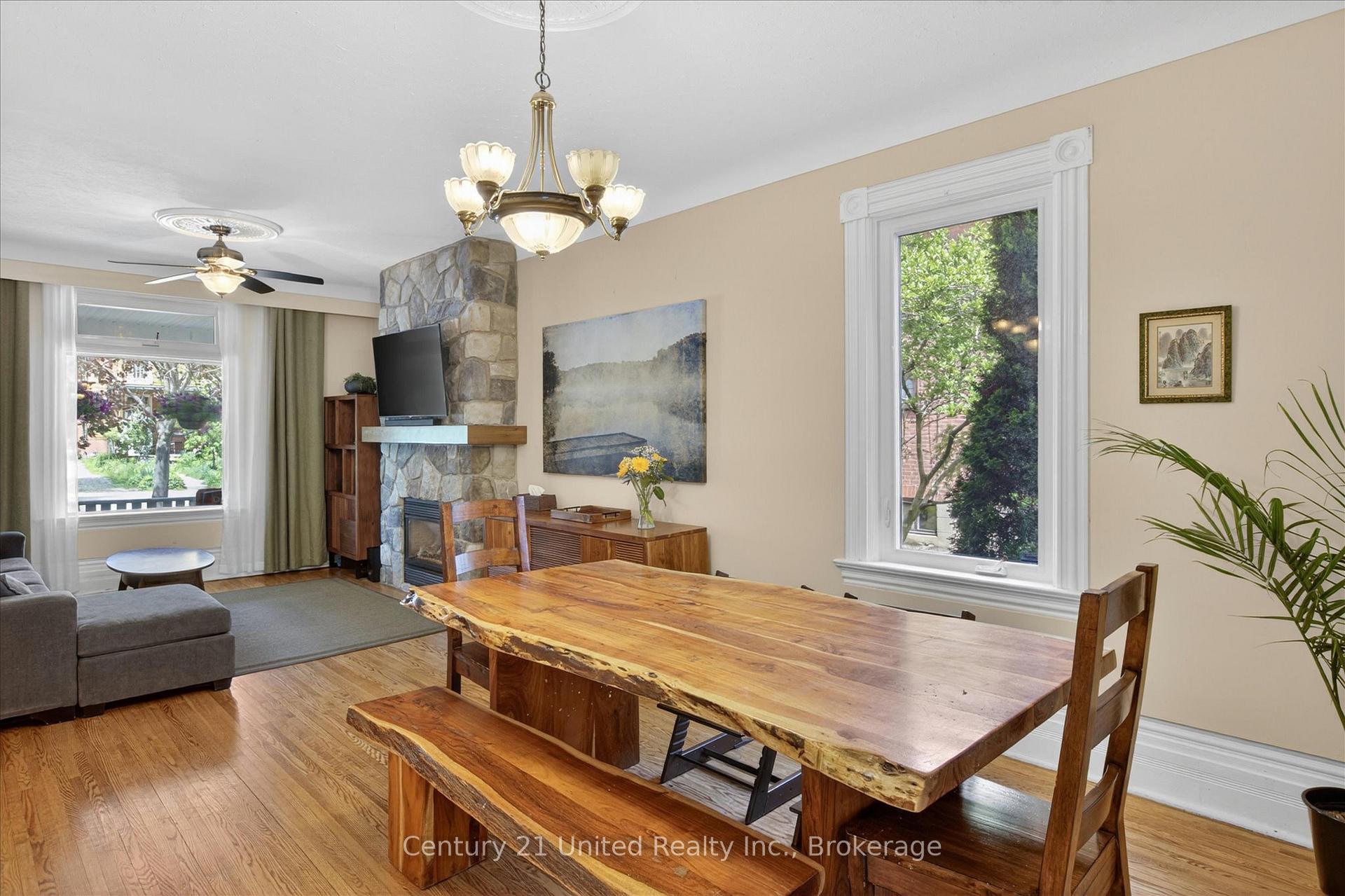 Photo 11 of 587 Gilmour Street, Peterborough, Town Ward 3 — HOMEH
