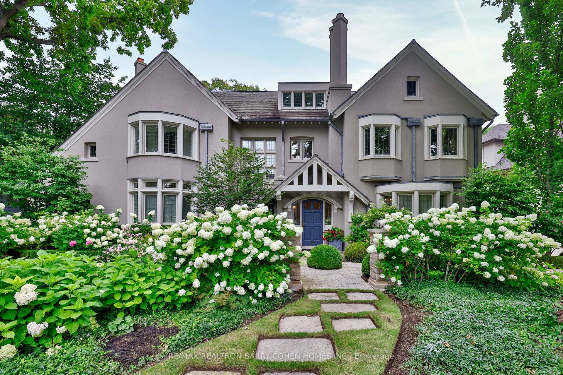 Photo 2 of 30 Whitney Avenue, Toronto, Rosedale-Moore Park — HOMEH
